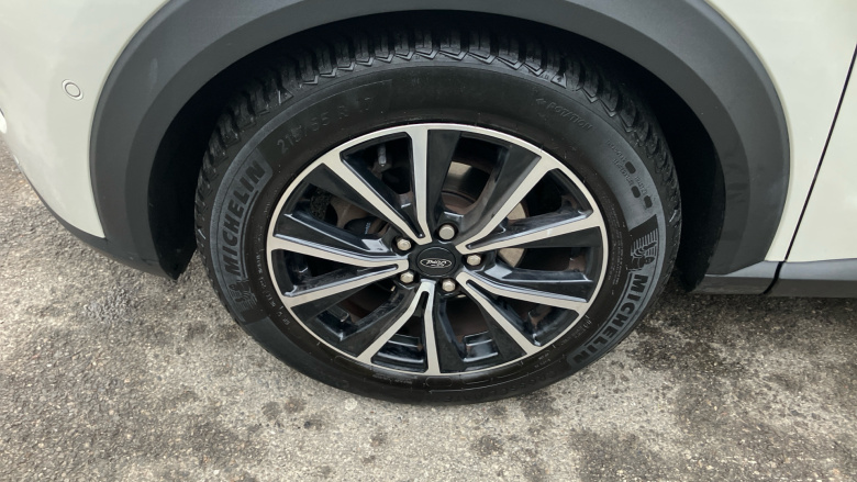 Ford Puma 1.0 EcoBoost Hybrid mHEV Titanium First Ed 5dr Petrol Hatchback